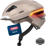 ABUS Fahrradhelm HYP E Helm mit Frontlicht, Rücklicht und Blinklicht geeignet auch fürs Fahrradfahren auf E Bike und S Pedelec für Jugendliche ...