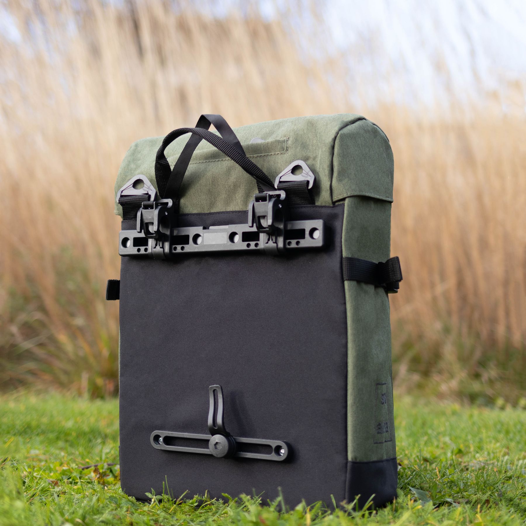 fahrradtasche-gepaecktraeger-738tbv.jpg Fahrradtasche + Umhängetasche KANE – Bild 1