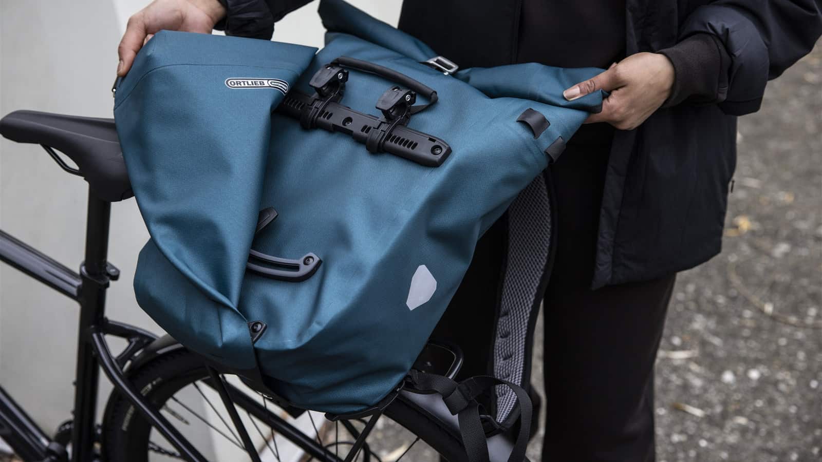 fahrradtasche-rucksack-881xnw-1.jpg Test: Wie gut sind Fahrradtaschen Rucksäcke? – Bild 1