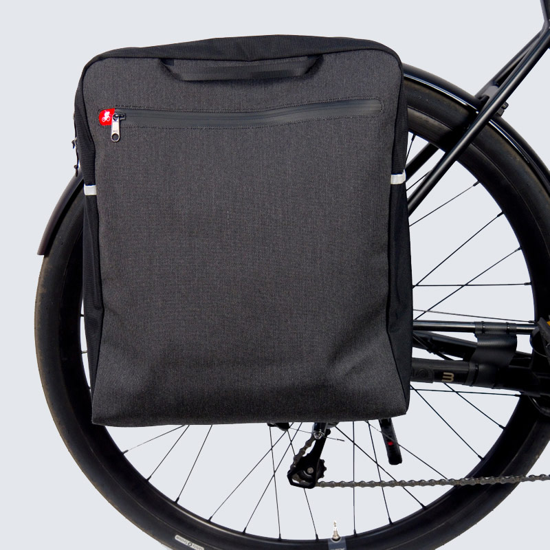 gepaecktraeger-fahrradtasche-374vsw.jpg KURIER FIX (Plane) schwarz | FAHRER Berlin der Fahrradzubehör Hersteller – Bild 1