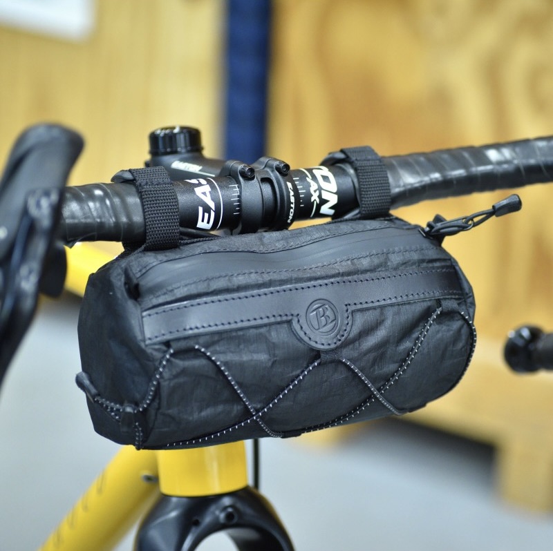 lenkertasche-144iqj-1.jpg Berthoud Roller Lenkertasche aus Dyneema | Leder Sattel Shop – Bild 1