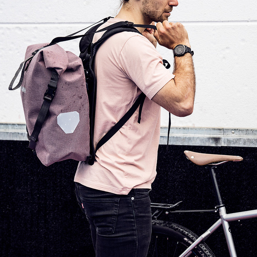 ortlieb-fahrradtasche-rucksack-505mmj-1.jpg Ortlieb Tragesystem Rucksack für Fahrradtaschen – Bild 1