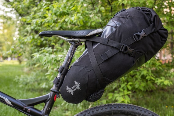satteltasche-fahrrad-946xgv-1.jpg Wasserdichte Fahrrad Satteltasche 19L: Bikepacking Travel Gear Etsy.de – Bild 1